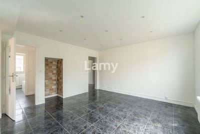 /international/fr/drancy-ile-de-france-310099348446/