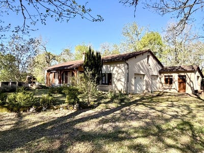 /international/fr/lachapelle-auzac-midi-pyrenees-310107294982/