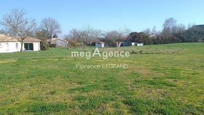 /international/fr/chanteloup-charente-310106054093/