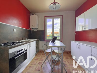 /international/fr/clermont-ferrand-auvergne-310108367298/