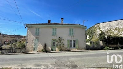 /international/fr/fontaine-chalendray-charente-310108589598/