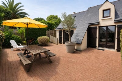 /international/fr/clohars-carnoet-brittany-310108057085/