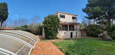 /international/fr/cuxac-d-aude-languedoc-roussillon-310108602184/
