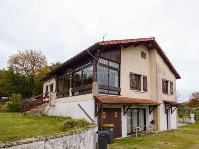 /international/fr/civray-charente-310108928581/