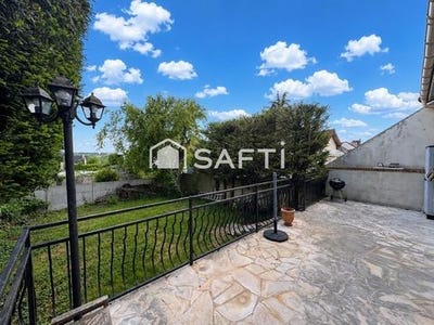 /international/fr/ormesson-sur-marne-ile-de-france-310108136990/