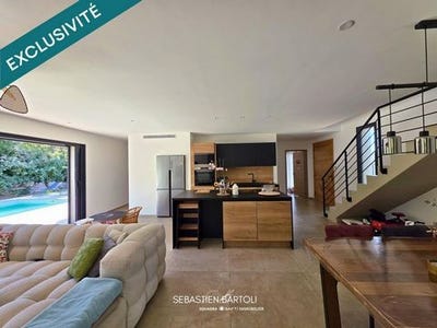 /international/fr/porto-vecchio-corsica-310108006944/