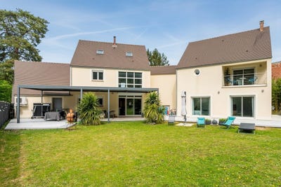 /international/fr/thomery-ile-de-france-310107759939/