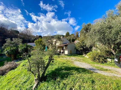 /international/fr/carros-provence-alpes-cote-d-azur-310100792585/