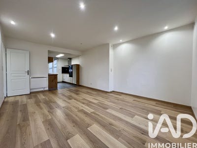 /international/fr/saumur-pays-de-la-loire-310107675692/
