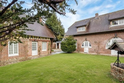 /international/fr/veules-les-roses-upper-normandy-310107971689/