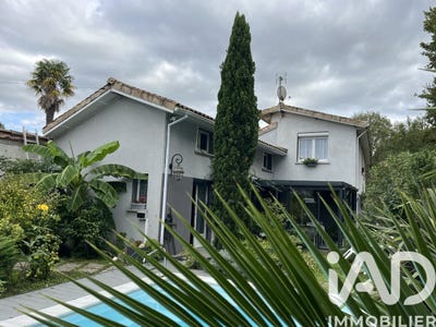 /international/fr/saint-vivien-de-medoc-aquitaine-310107644421/