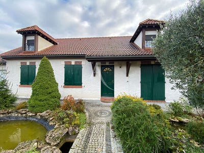 /international/fr/fay-aux-loges-centre-val-de-loire-310108210541/