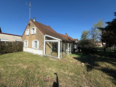 /international/fr/lons-le-saunier-franche-comte-310108053047/