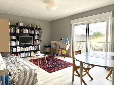 /international/fr/saintes-charente-310101419551/