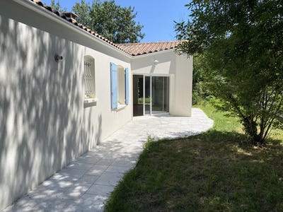 /international/fr/saint-laurent-de-la-pree-charente-310098797102/