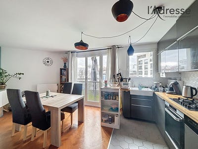 /international/fr/suresnes-ile-de-france-310108670752/