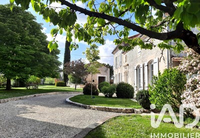 /international/fr/angeac-champagne-charente-310106626167/