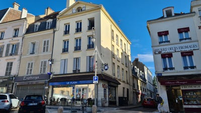 /international/fr/pontoise-ile-de-france-310104471260/