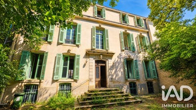 /international/fr/nimes-languedoc-roussillon-310109073421/?lang=id