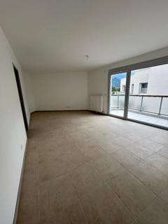 /international/fr/crolles-rhone-310101284041/?lang=en