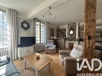 /international/fr/uzes-aquitaine-310106577500/