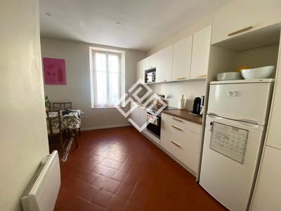 /international/fr/narbonne-languedoc-roussillon-310108529726/