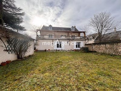 /international/fr/l-ile-bouchard-centre-val-de-loire-120097095771/?lang=en