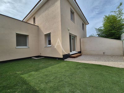 /international/fr/nages-et-solorgues-languedoc-roussillon-310108668354/
