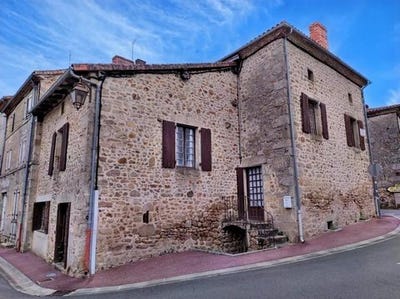 /international/fr/champniers-et-reilhac-aquitaine-120075765240/