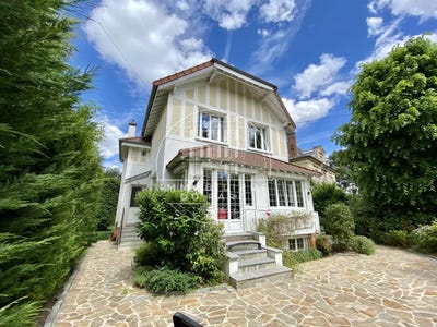 /international/fr/le-vesinet-ile-de-france-310109206548/