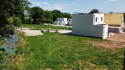 /international/fr/plomelin-brittany-310107648416/