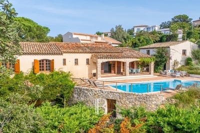 /international/fr/sainte-maxime-provence-alpes-cote-d-azur-310108455816/