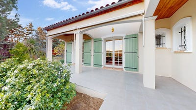 /international/fr/limoux-languedoc-roussillon-310108418524/