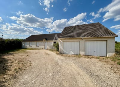 /international/fr/sassay-centre-val-de-loire-310109846662/