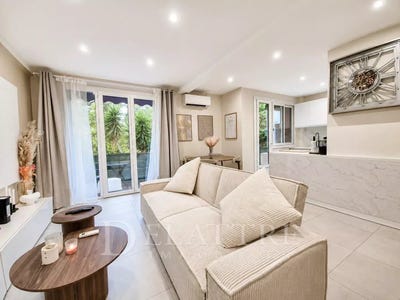 /international/fr/vence-provence-alpes-cote-d-azur-310109202307/
