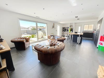 /international/fr/puimisson-languedoc-roussillon-310108249445/