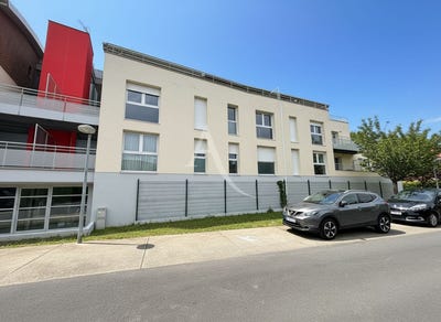 /international/fr/reze-pays-de-la-loire-310108044217/
