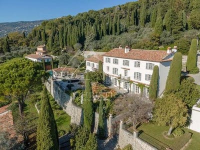 /international/fr/grasse-provence-alpes-cote-d-azur-310109079597/