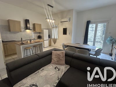 /international/fr/oloron-sainte-marie-aquitaine-310105739699/