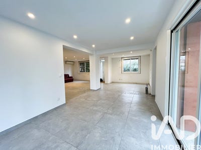 /international/fr/saint-cyprien-rhone-310105400094/