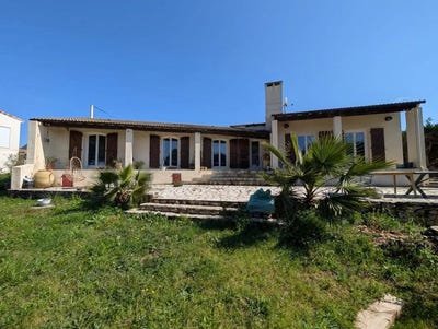 /international/fr/montfrin-languedoc-roussillon-310107012175/