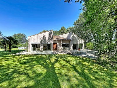 /international/fr/lys-haut-layon-pays-de-la-loire-310107971661/