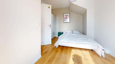 /international/fr/12-bis-rue-denfert-rochereau-seine-saint-denis-ile-de-france-310101132849/?lang=de