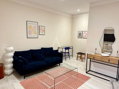 /international/fr/angers-pays-de-la-loire-310104467345/