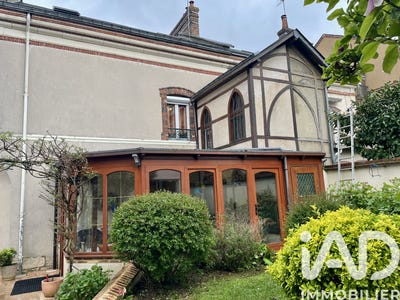 /international/fr/chartres-centre-val-de-loire-310108210279/