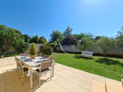/international/fr/poulx-languedoc-roussillon-310108776999/