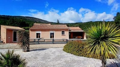 /international/fr/bousquet-d-orb-languedoc-roussillon-310106942329/