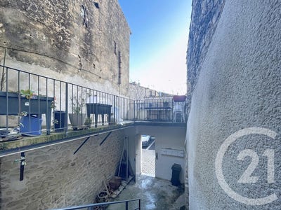 /international/fr/chusclan-languedoc-roussillon-310107565493/