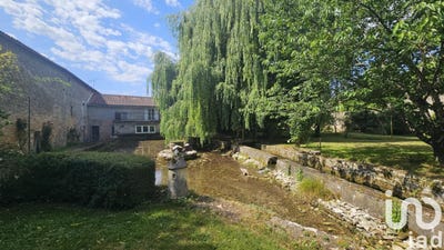 /international/fr/lizant-charente-310100233658/