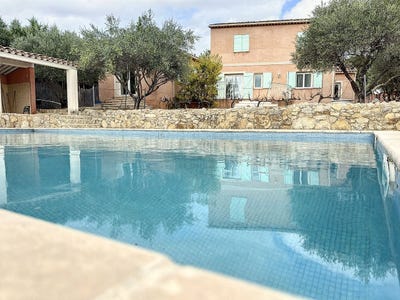 /international/fr/lorgues-provence-alpes-cote-d-azur-310120111262/